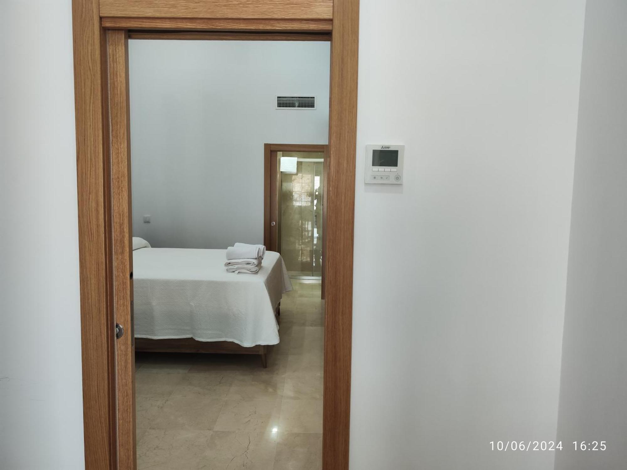 Apartamentos Luxury Playa Victoria 加的斯 外观 照片
